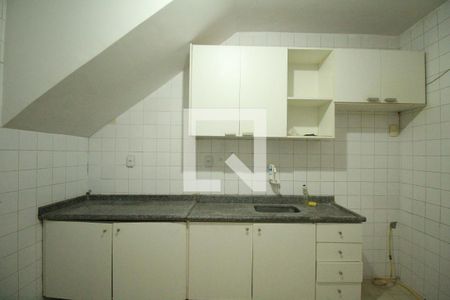 Cozinha de casa para alugar com 3 quartos, 160m² em Jardim Armação, Salvador