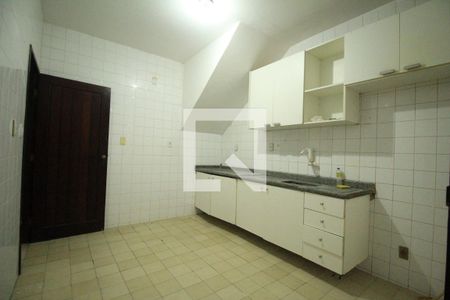 Cozinha de casa para alugar com 3 quartos, 160m² em Jardim Armação, Salvador