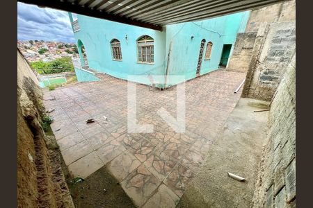 Área Externa Fundos de casa à venda com 5 quartos, 161m² em Céu Azul, Belo Horizonte