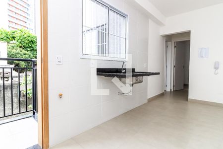Cozinha de apartamento à venda com 2 quartos, 40m² em Vila Anastácio, São Paulo