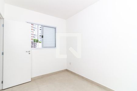 Quarto 1 de apartamento à venda com 2 quartos, 40m² em Vila Anastácio, São Paulo