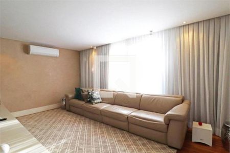 Foto 15 de casa à venda com 3 quartos, 358m² em Alto de Pinheiros, São Paulo