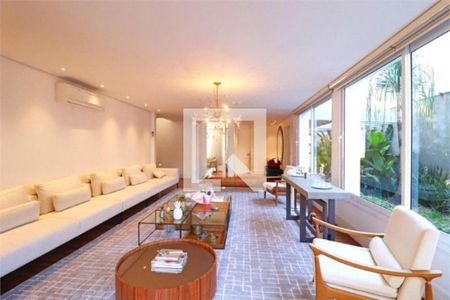 Foto 20 de casa à venda com 3 quartos, 358m² em Alto de Pinheiros, São Paulo