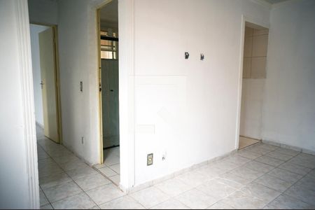 Sala de apartamento para alugar com 2 quartos, 56m² em Jardim Arco-iris, Cotia