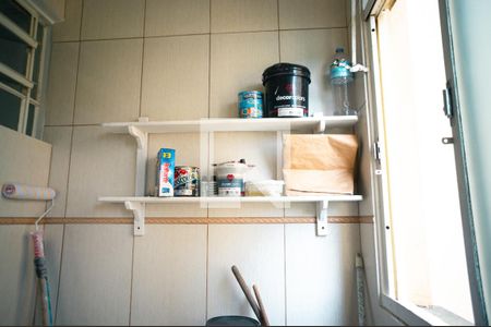 Área de Serviço de apartamento para alugar com 2 quartos, 56m² em Jardim Arco-iris, Cotia