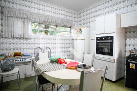 Cozinha de casa para alugar com 3 quartos, 527m² em Vila Brasilio Machado, São Paulo