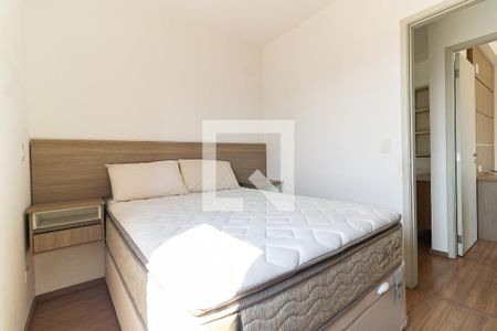 Suíte de apartamento para alugar com 2 quartos, 56m² em Vila Nair, São Paulo