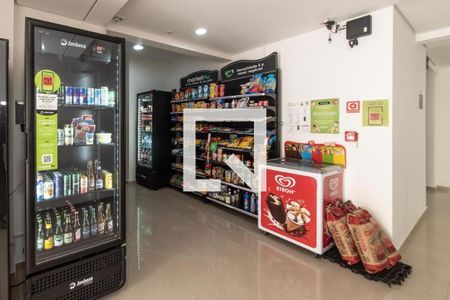 Mercado de apartamento para alugar com 2 quartos, 56m² em Vila Nair, São Paulo