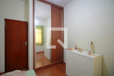 Quarto 1 de casa à venda com 4 quartos, 431m² em Ipiranga, Belo Horizonte