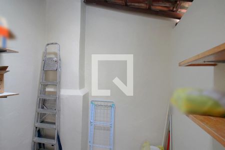 Dispensa de casa à venda com 4 quartos, 431m² em Ipiranga, Belo Horizonte