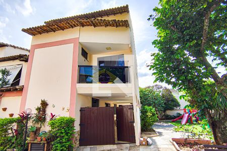 Fachada de casa de condomínio à venda com 3 quartos, 210m² em Taquara, Rio de Janeiro