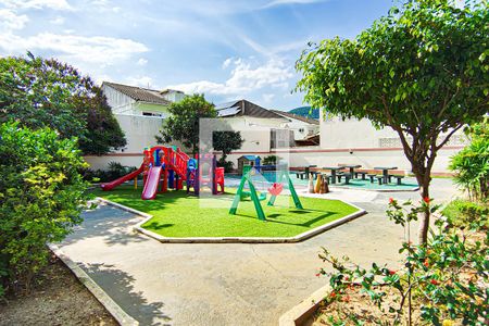 Área comum de casa de condomínio à venda com 3 quartos, 210m² em Taquara, Rio de Janeiro