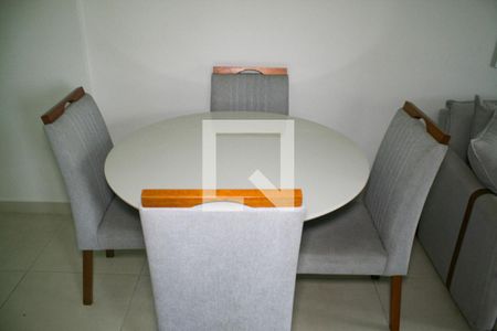 Sala de apartamento para alugar com 2 quartos, 78m² em Vila Caiçara, Praia Grande