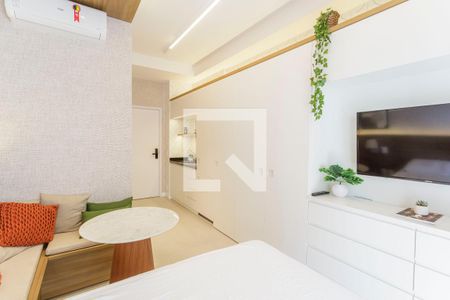 Sala/Quarto de kitnet/studio para alugar com 1 quarto, 28m² em Indianópolis, São Paulo