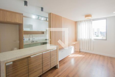 Sala de apartamento para alugar com 2 quartos, 55m² em Santo Amaro, São Paulo