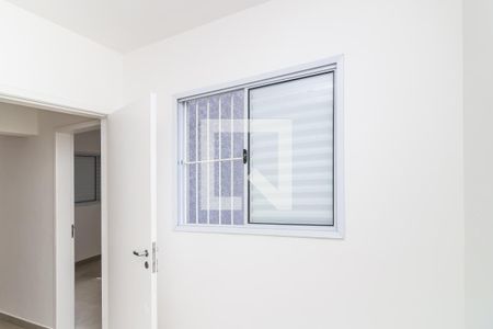 Quarto 1 de apartamento à venda com 2 quartos, 40m² em Vila Anastácio, São Paulo