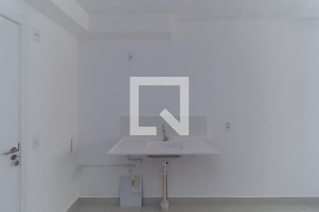 Cozinha de apartamento para alugar com 2 quartos, 32m² em Vila Ema, São Paulo