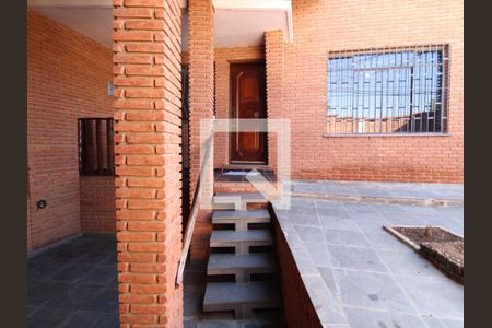 Entrada de casa para alugar com 2 quartos, 500m² em Jardim Virginia Bianca, São Paulo