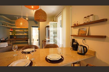 Sala de apartamento para alugar com 2 quartos, 72m² em Trindade, Florianópolis