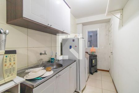 Cozinha de casa de condomínio à venda com 2 quartos, 43m² em Hípica, Porto Alegre