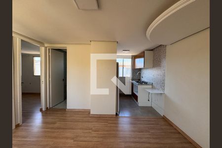 Sala de apartamento à venda com 2 quartos, 43m² em Rio dos Sinos, São Leopoldo