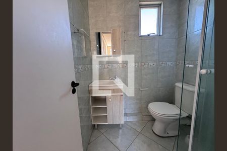 Banheiro de apartamento à venda com 2 quartos, 43m² em Rio dos Sinos, São Leopoldo