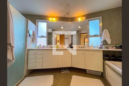 Foto 02 de casa à venda com 4 quartos, 424m² em Alto de Pinheiros, São Paulo