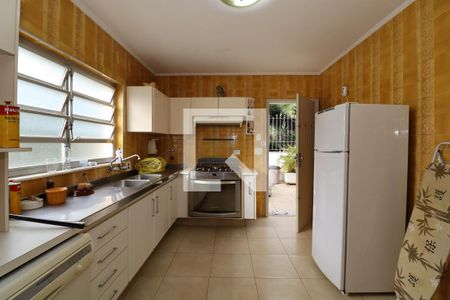 Cozinha de casa para alugar com 4 quartos, 297m² em Sumaré, São Paulo