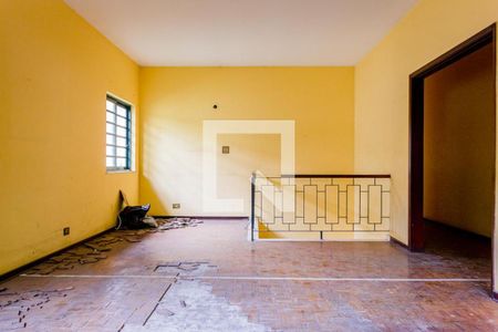 Casa à venda com 6 quartos, 300m² em Jardim Sao Bento, São Paulo