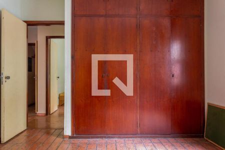 Casa à venda com 6 quartos, 300m² em Jardim Sao Bento, São Paulo
