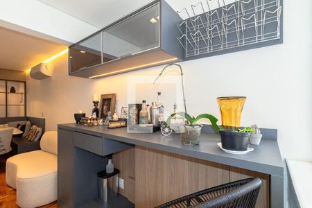 Sala de apartamento à venda com 2 quartos, 51m² em Vila Nova Conceição, São Paulo