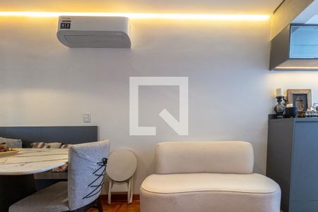 Sala de apartamento à venda com 2 quartos, 51m² em Vila Nova Conceição, São Paulo