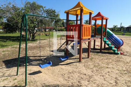 Área comum - Playground de casa de condomínio para alugar com 5 quartos, 345m² em Belém Novo, Porto Alegre