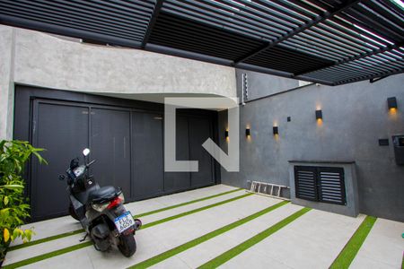 Fachada de casa à venda com 3 quartos, 262m² em Jardim Bela Vista, Santo André