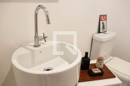 Lavabo de apartamento à venda com 1 quarto, 70m² em Itaim Bibi, São Paulo