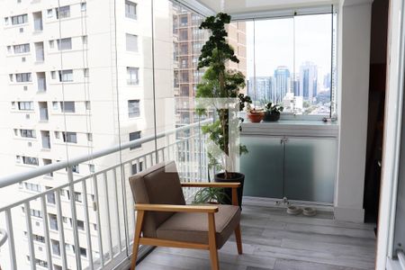 Varanda da Sala de apartamento à venda com 1 quarto, 70m² em Itaim Bibi, São Paulo
