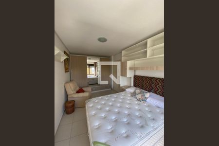 Quarto de apartamento à venda com 1 quarto, 57m² em Centro Histórico, Porto Alegre