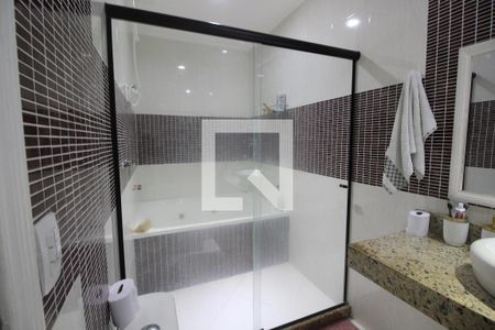 Quarto 4 - Banheiro de casa de condomínio à venda com 5 quartos, 350m² em Tauá, Rio de Janeiro