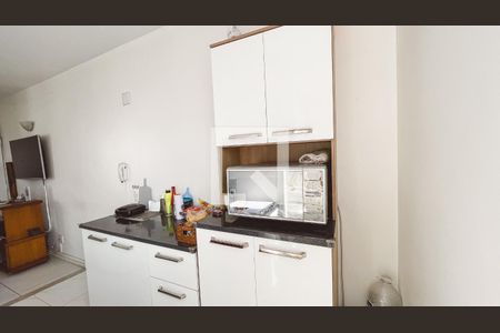 Cozinha de apartamento à venda com 2 quartos, 49m² em Parque Peruche, São Paulo
