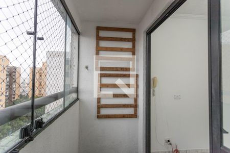 Varanda da sala  de apartamento para alugar com 3 quartos, 66m² em Jardim Melo, Diadema