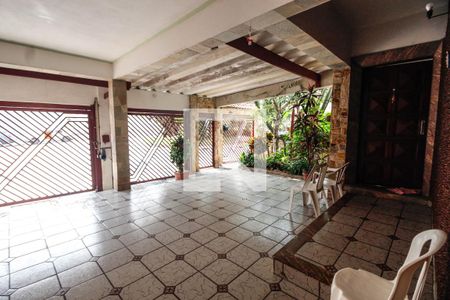 Garagem de casa à venda com 3 quartos, 248m² em Vila Isolina Mazzei, São Paulo
