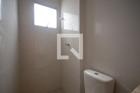 Banheiro de apartamento à venda com 1 quarto, 27m² em Vila Constança, São Paulo