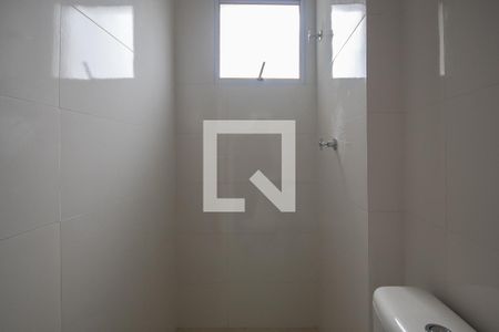 Banheiro de apartamento à venda com 1 quarto, 27m² em Vila Constança, São Paulo