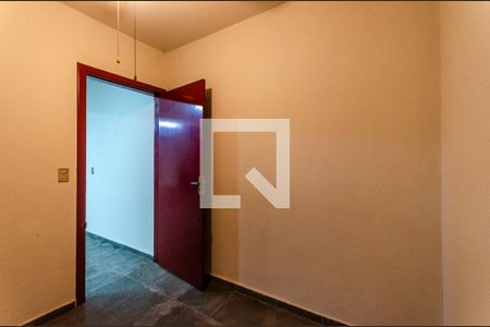 Quarto de Serviço de casa à venda com 3 quartos, 240m² em Vila Albertina, São Paulo