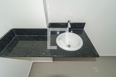 Banheiro Social de apartamento para alugar com 1 quarto, 34m² em Vila Regente Feijó, São Paulo