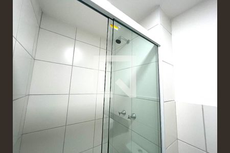 Banheiro de apartamento para alugar com 2 quartos, 42m² em Água Branca, São Paulo