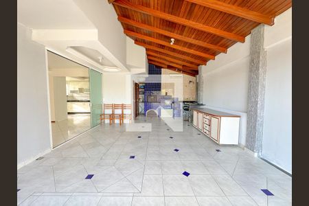 Garagem de casa para alugar com 3 quartos, 200m² em Ingleses Norte, Florianópolis