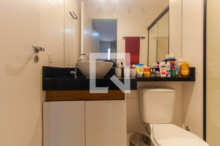 Banheiro de apartamento para alugar com 1 quarto, 29m² em Vila Ema, São Paulo