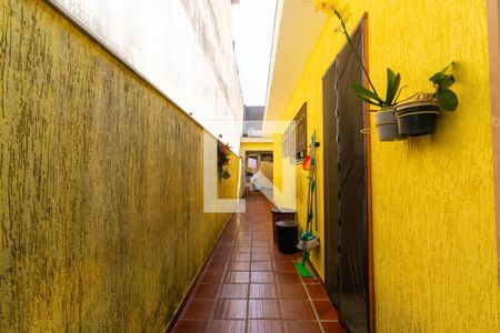 Quintal de casa à venda com 2 quartos, 104m² em Vila Ivg, São Paulo