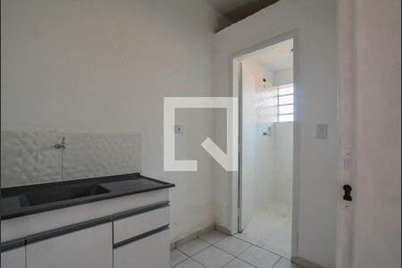 Cozinha de kitnet/studio para alugar com 1 quarto, 25m² em Jardim Orlandina, Santo André
